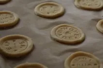 відео
