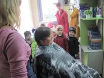 Презентація проекту «Ознайомлення дошкільнят із соціальними сферами навколишнього оточення» презентація