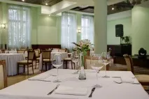 Ресторан, Банкетний зал, Кондитерська, Караоке Колесо часу - адреса, меню, фото, відгуки банкетний