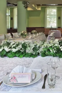 Ресторан, Банкетний зал, Кондитерська, Караоке Колесо часу - адреса, меню, фото, відгуки банкетний