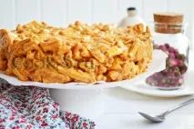 Торт Мурашник із згущеним молоком. молоком