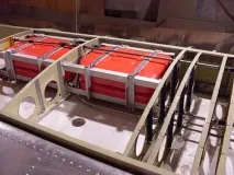 Паливні баки в літаку баки