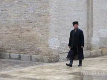 приїхав