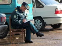 приїхав