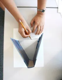 корицата книгата горещо лепило