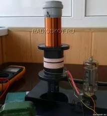 ТРАНСФОРМАТОР ТЕСЛА струм