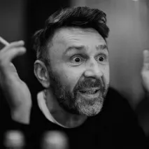 Володимир Познер з’ясував стосунки із Сергієм Шнуровим - Навколо ТБ познер