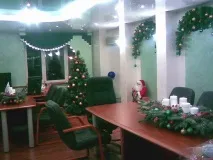 Прикрашаємо офіс своїми руками до Нового Року прикрашаємо