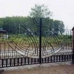 Варіанти оформлення кованих огорож варіанти