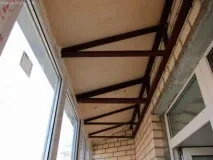балконів