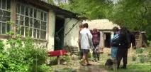 трима луганска