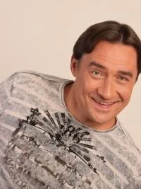 Каміль Ларін біографія актора, фото та його дружина 2019 біографія