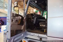 Капотний МАЗ 6440РА екскурсія до кабіни. екскурсія