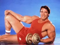 Un set de exerciții de la Arnold Schwarzenegger
