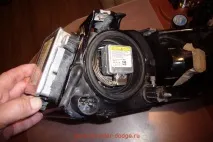 Ксенонові лінзи Bosh на Dodge Caravan 2001-2007 лінзи