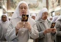 Чому черниці та священики носять обручки, Каталіцькі Веснік священики