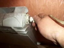 Холодний радіатор відео-інструкція з монтажу своїми руками, чому батарея згори гаряча, а знизу монтажу
