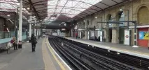 метро беше само