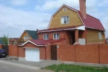 руйнується
