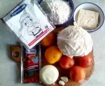 Рецепт Пиріг з капустою та помідорами. помідорами