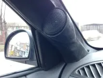 явно
