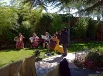 Весілля у саду саду