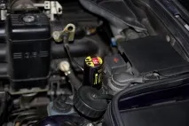 Заміна моторної олії на BMW 5 серії E34 олії