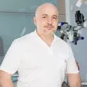 лекари близо