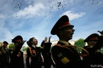 години виждал