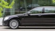 Авто на весілля у Тюмені, прокат автомобіля або автобуса на весілля весілля