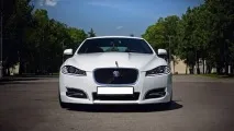Авто на весілля у Тюмені, прокат автомобіля або автобуса на весілля автомобіля