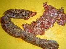 Білоукраїнська в’ялена ковбаса ялена