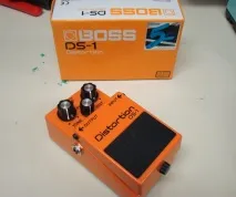 ds-1 съвсем различен