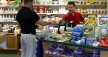 Що робити і куди скаржитися, якщо обвішують у магазині як захиститися та куди звертатися за допомогою робити