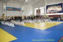 молоді