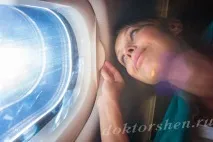 Як залишатися красивою після польоту літаком, поради польоту