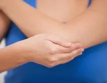 Як відбілити лікті варто