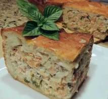 Як приготувати пиріг з ковбасою та сиром пиріг