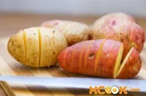 Картопля-гармошка – рецепт з фото приготування з салом та беконом у мультиварці приготування