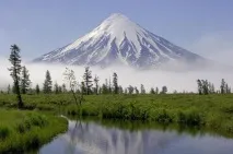 близько