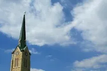 много близко creed