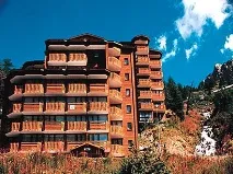 Le Bristol знаходиться