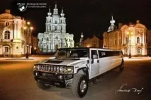 санкт джипове-лимузини