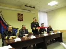 Олександр Давиденко начепив на груди знак капітана далекого плавання і здійснив робочу поїздку по начепив