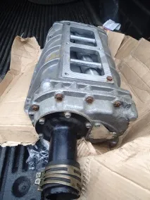 Нагнітач (Supercharger) ази установки з карбюратором на V8 установки