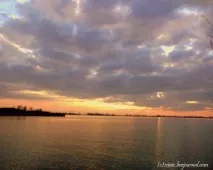 вода