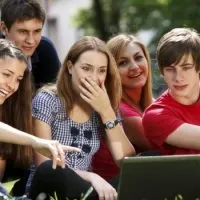 Особливості спілкування підлітків підлітків