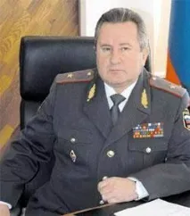 Вони просто висвердлили – личинку – замку личинку