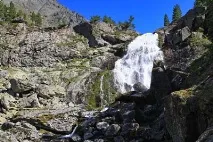 Озеро та водоспад Куйгук водоспад