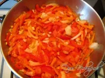 Паста з морепродуктами у вершковому соусі з травами травами